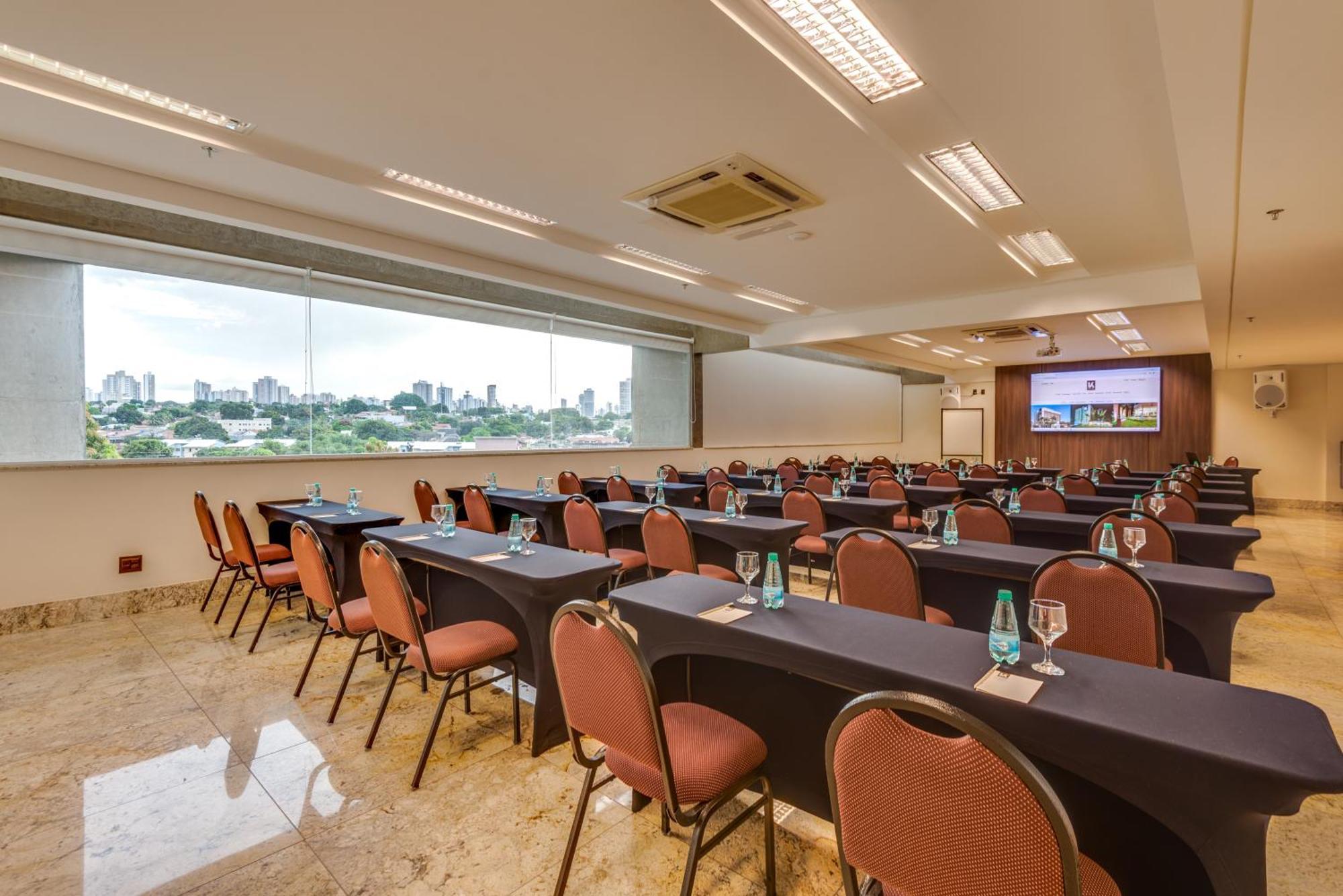 K Hotel Гояния Экстерьер фото