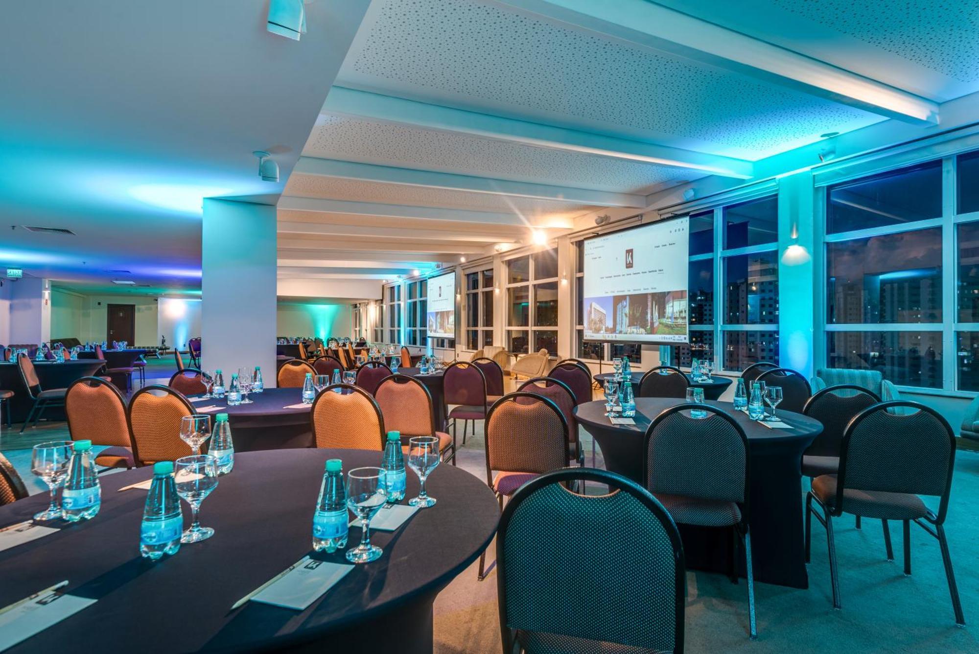 K Hotel Гояния Экстерьер фото