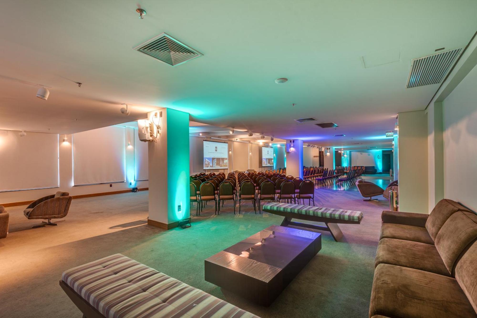 K Hotel Гояния Экстерьер фото