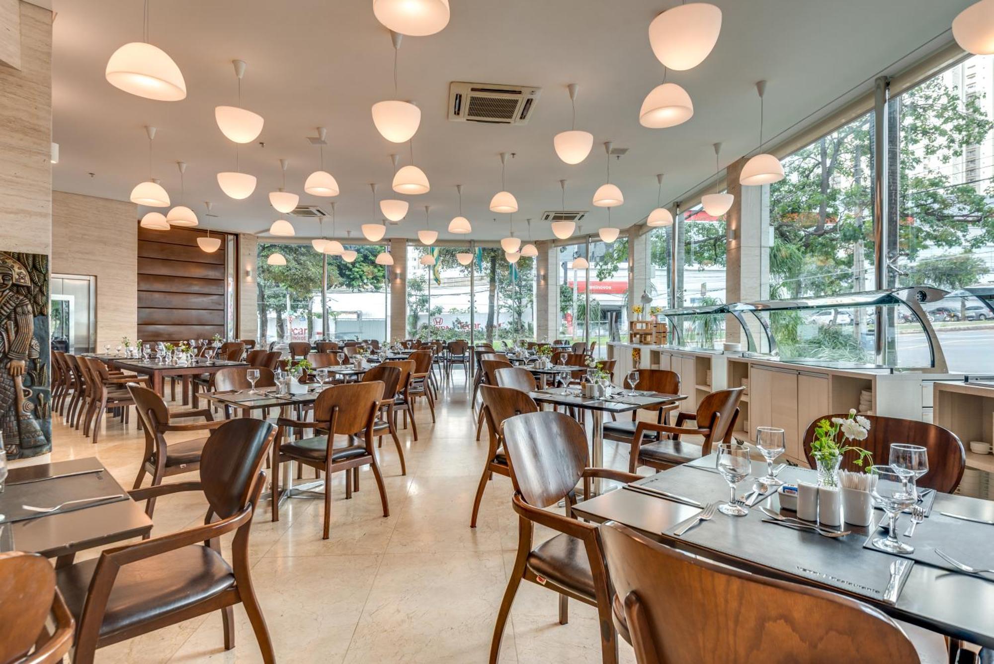 K Hotel Гояния Экстерьер фото