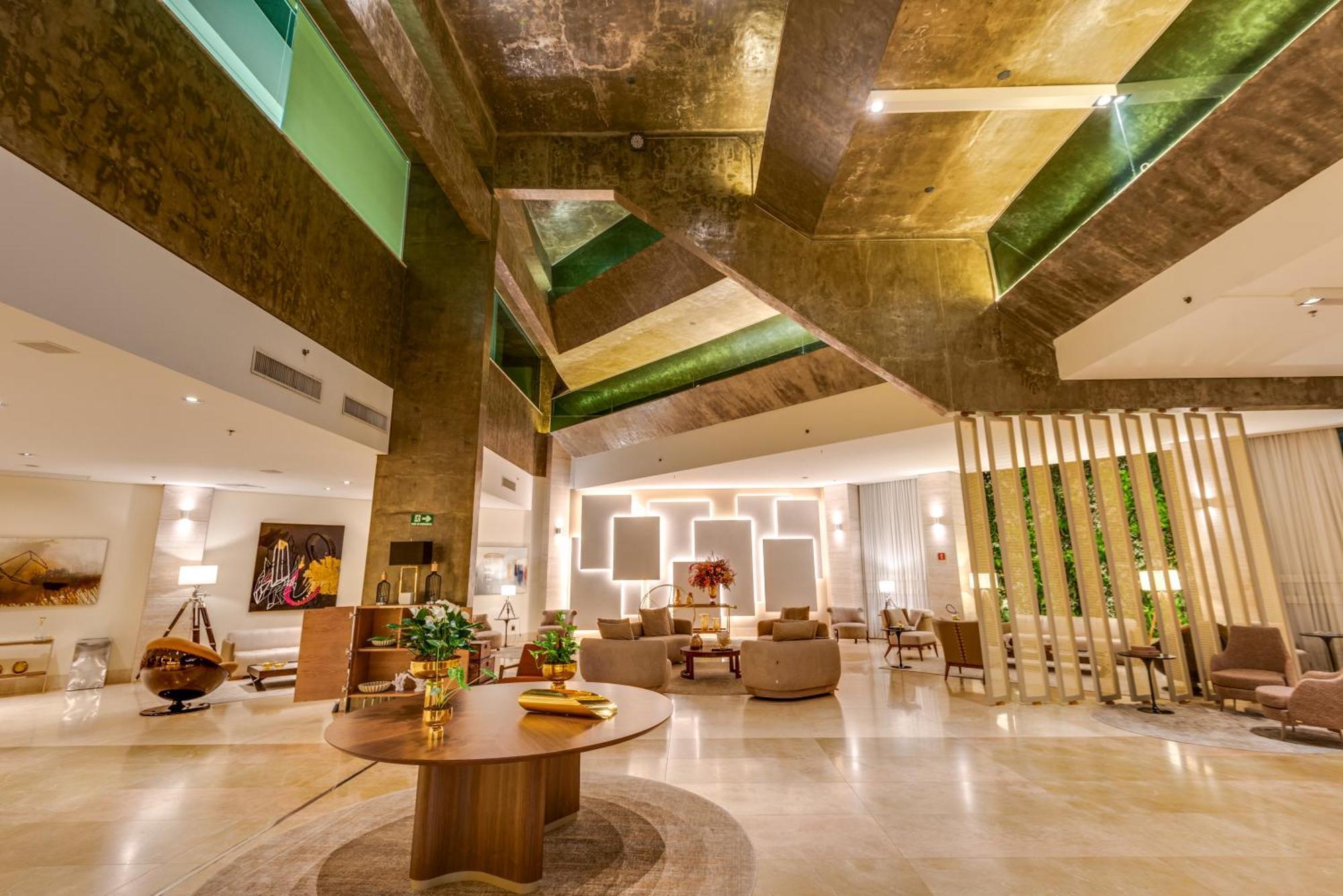 K Hotel Гояния Экстерьер фото