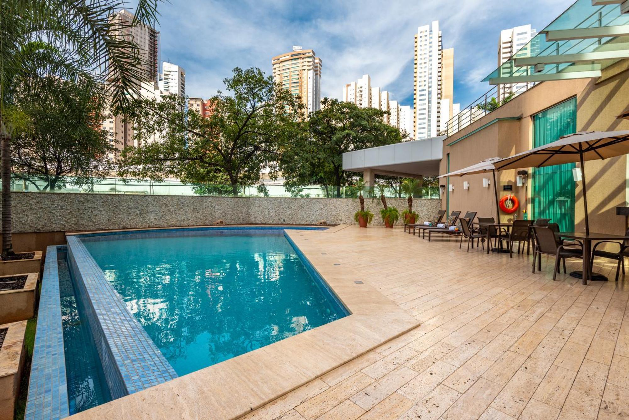 K Hotel Гояния Экстерьер фото