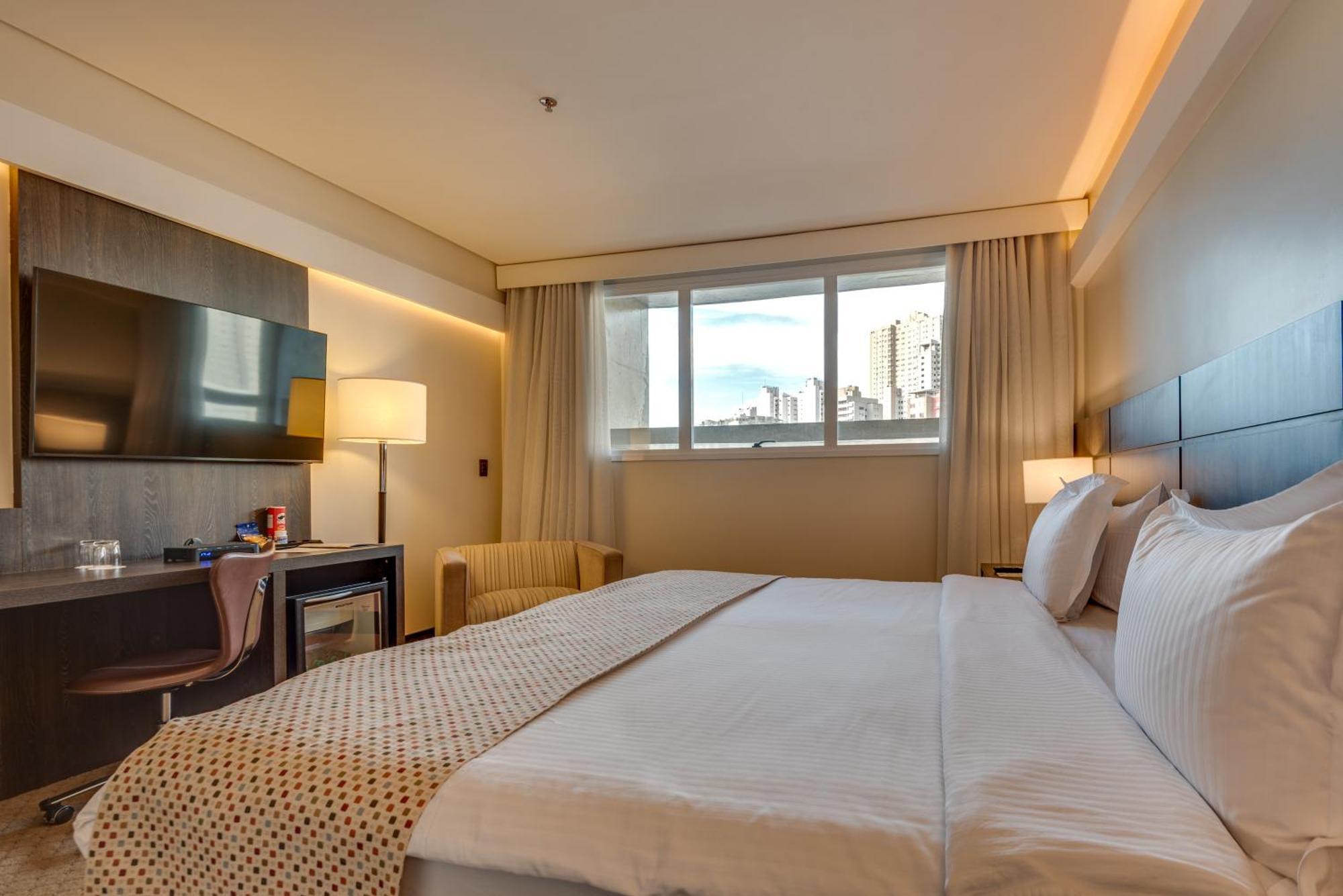 K Hotel Гояния Экстерьер фото